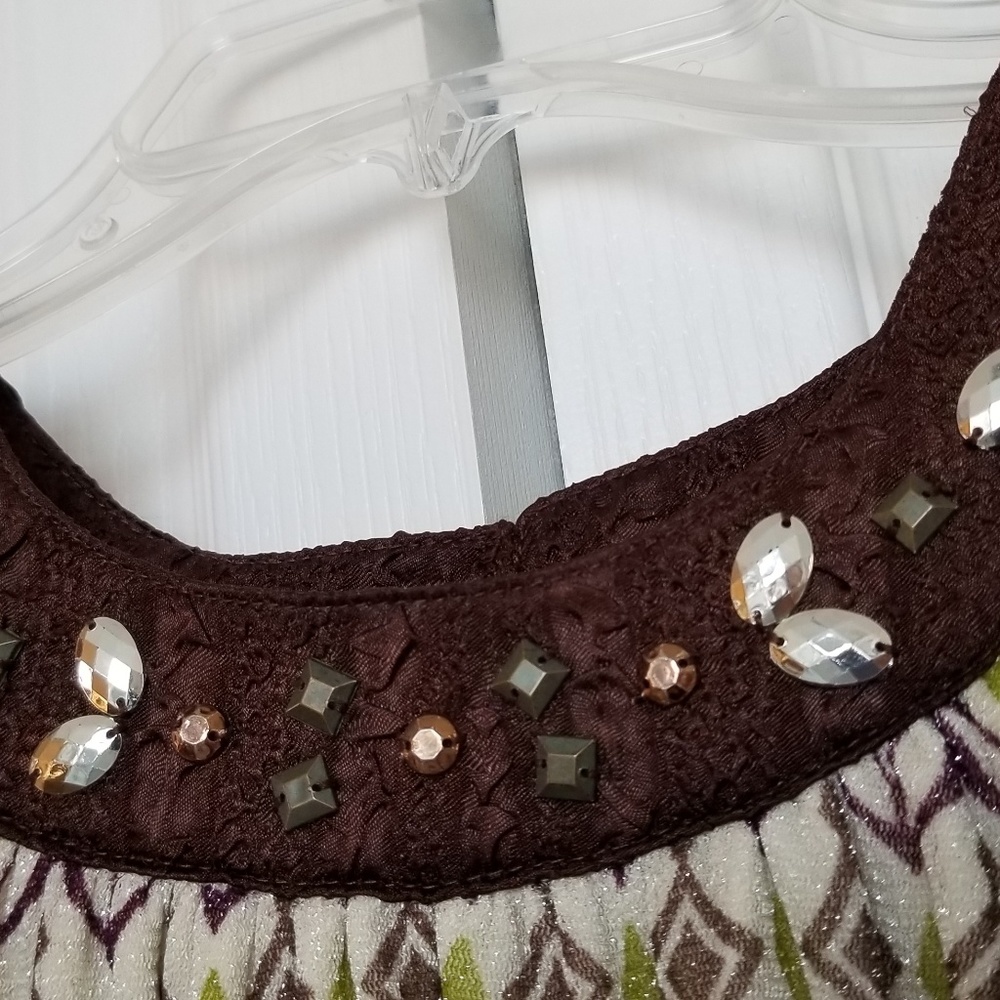 Top - Picture 2 of 3